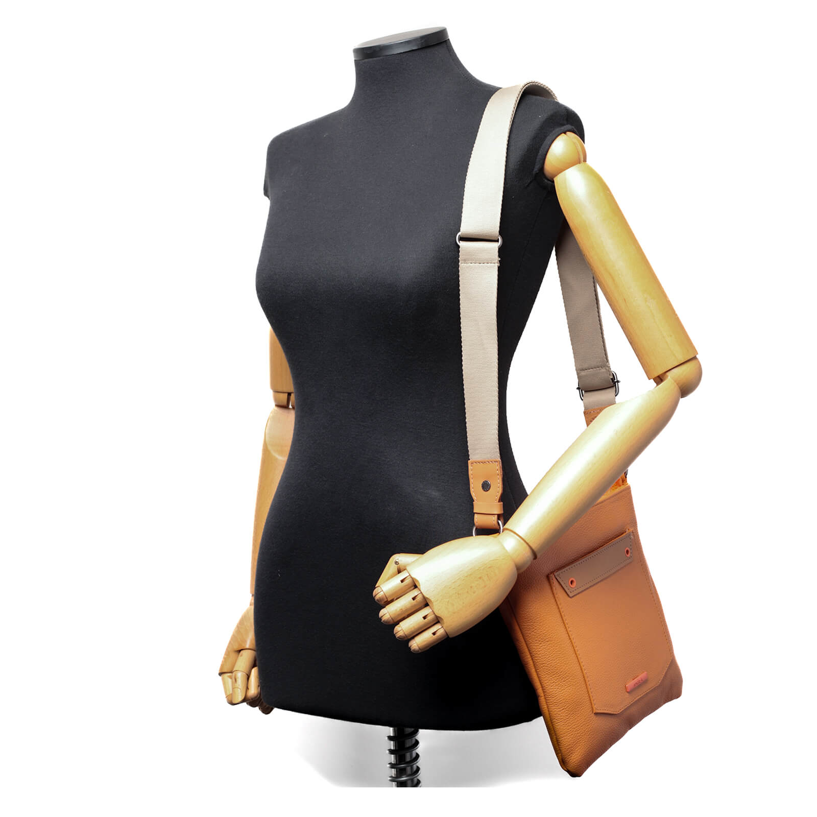 bolsa_tiracolo_couro_61210_v25_unclek_laranja_6