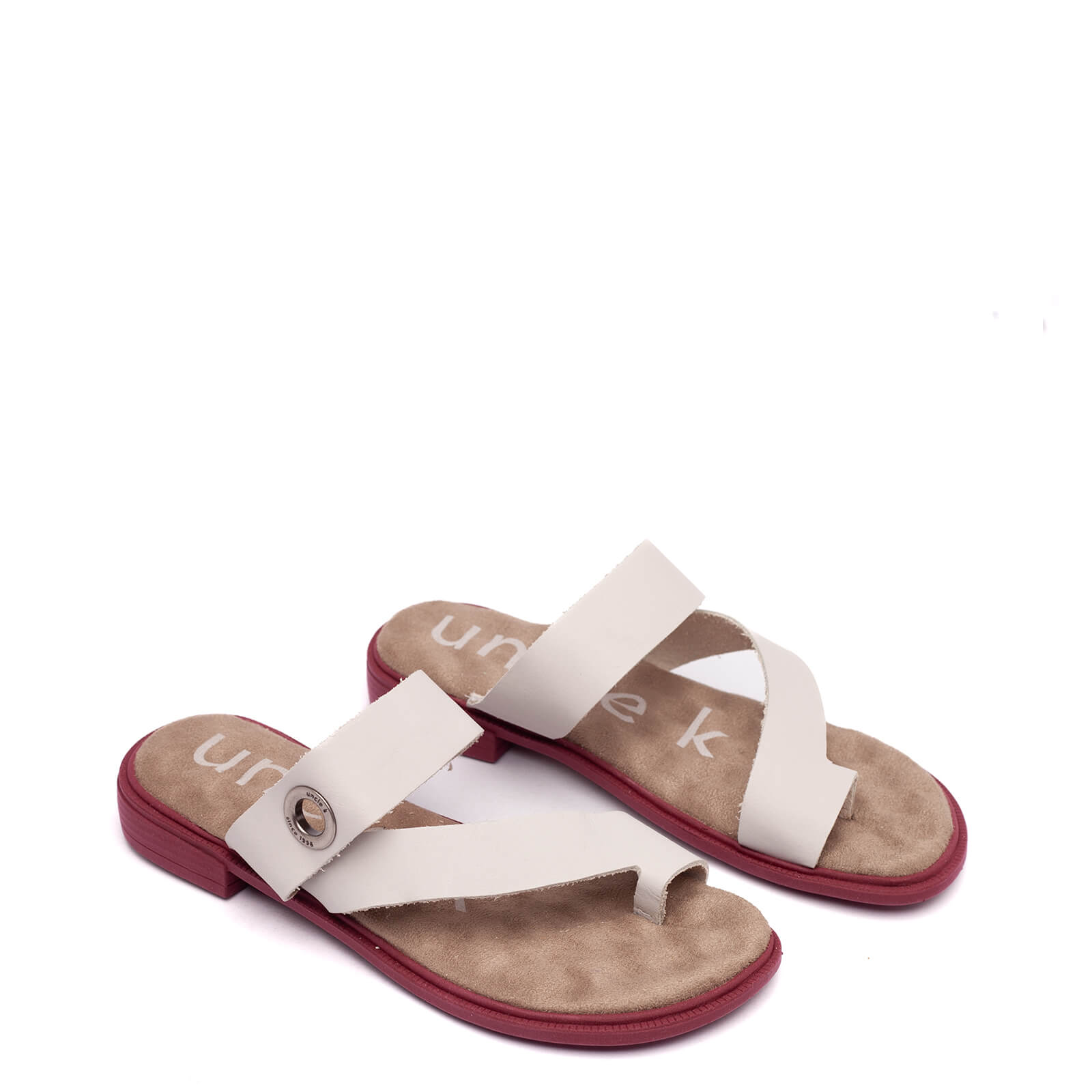 rasteira_couro_ariel_v25_unclek_off_white_3
