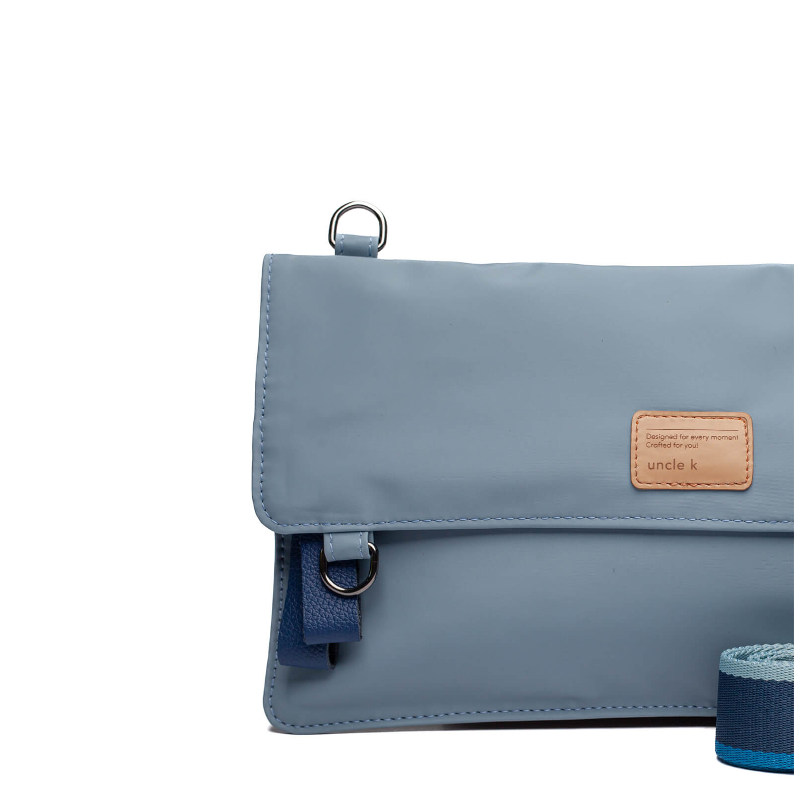 bolsa-tiracolo-nylon-satin-61286-i25-unclek-azul-4.jpg