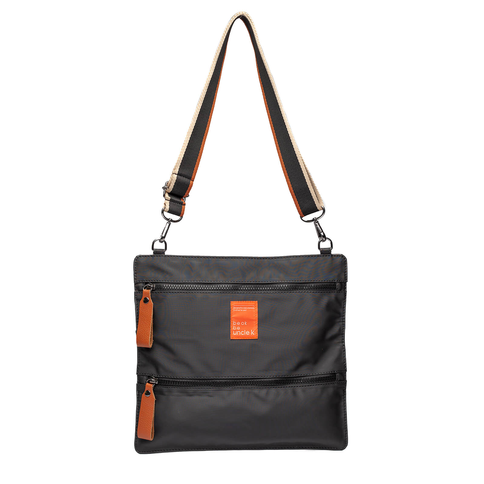 bolsa-tiracolo-nylon-satin-61286-i25-unclek-preto-2.jpg