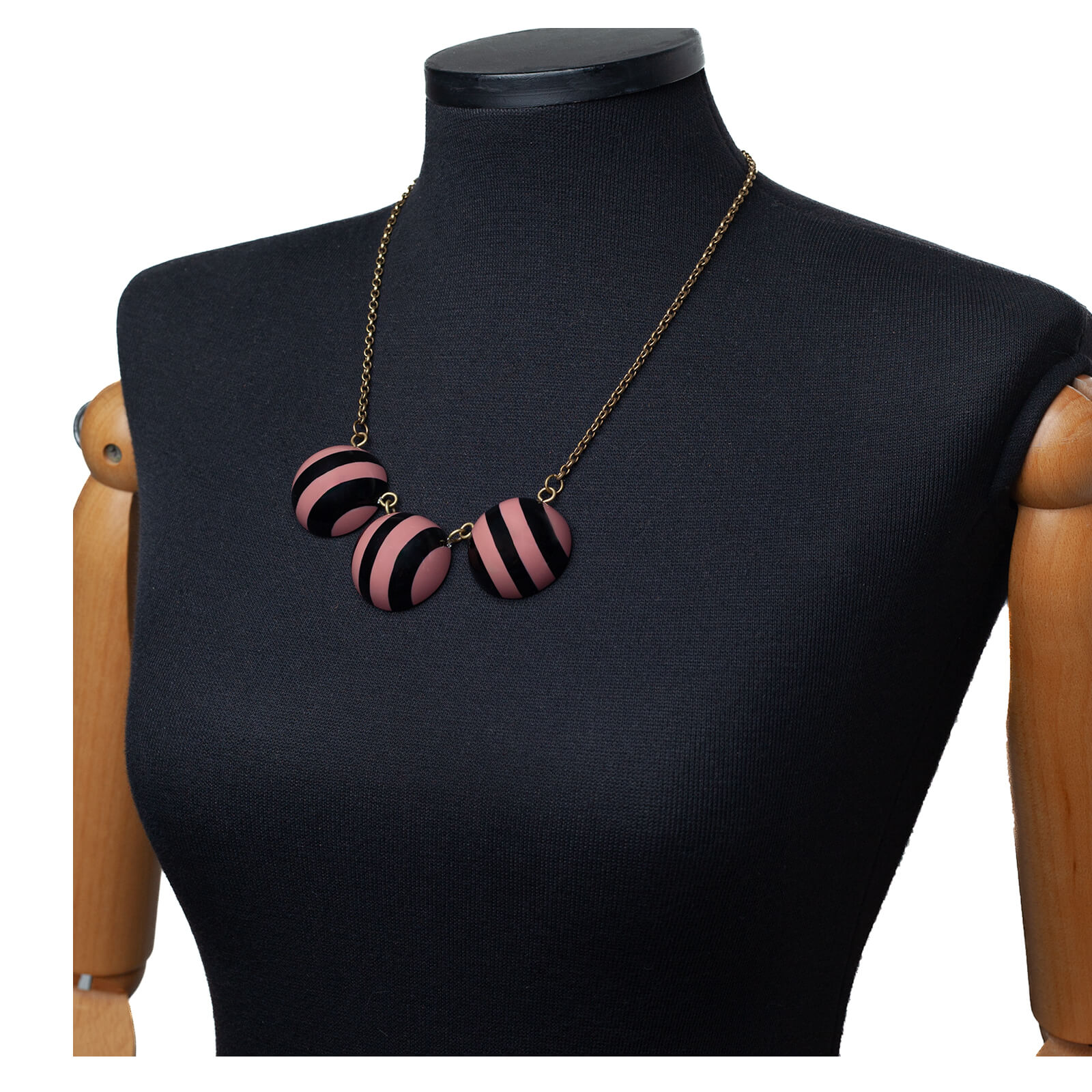 colar_resina_metal_ci25c_unclek_preto_rosa_3.jpg