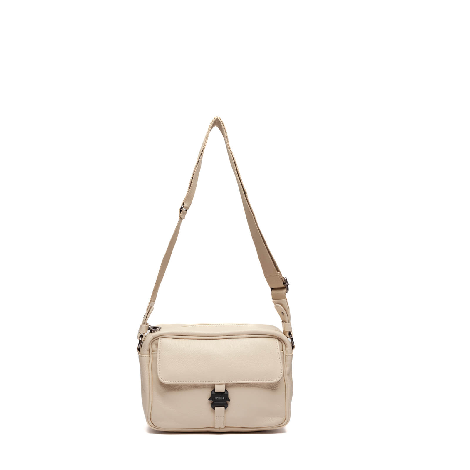 bolsa_tiracolo_couro_61303_i25_unclek_areia_1.jpg