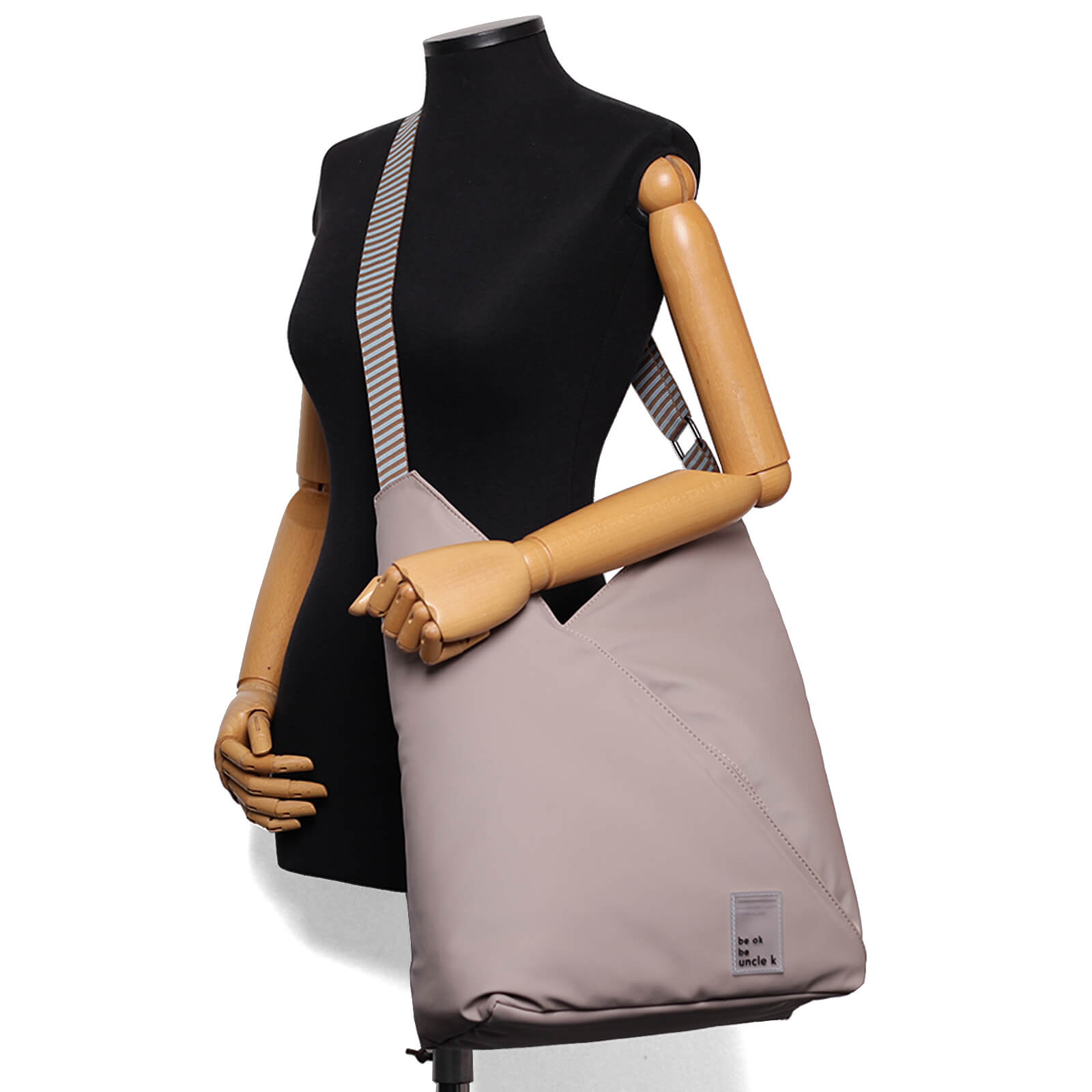 bolsa-tiracolo-nylon-satin-61328-i25-unclek-caqui-6