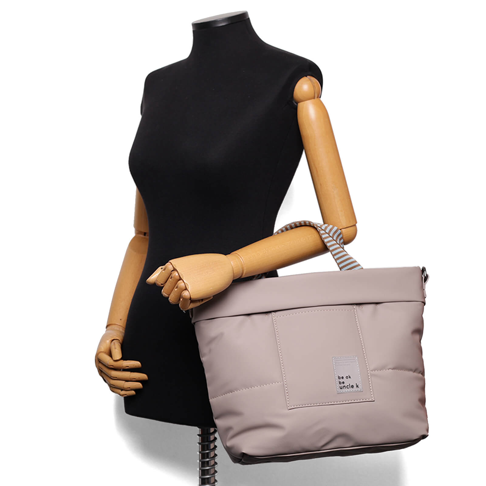 bolsa-multiuso-nylon-satin-61326-i25-unclek-caqui-6