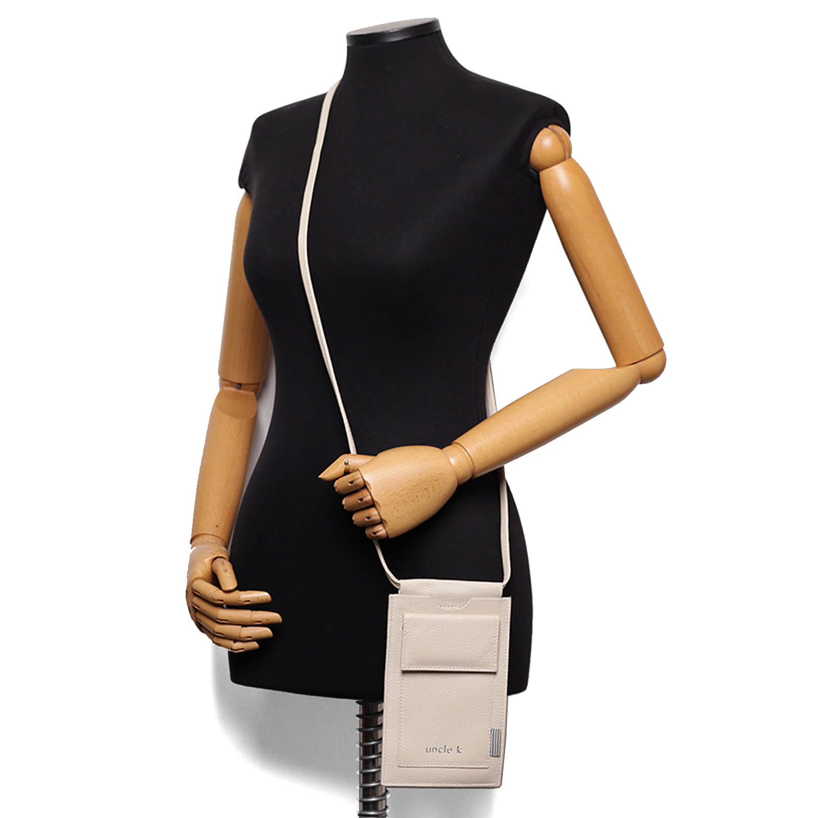 porta-celular-couro-70576-i25-unclek-off-white-4